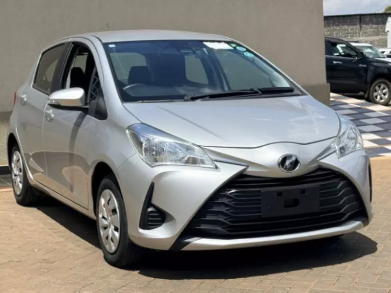 TOYOTA Vitz   - 2018