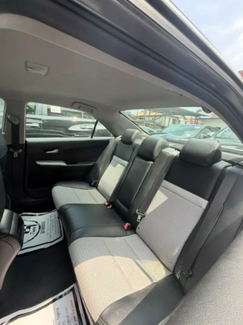 Toyota Camry   - 2013
