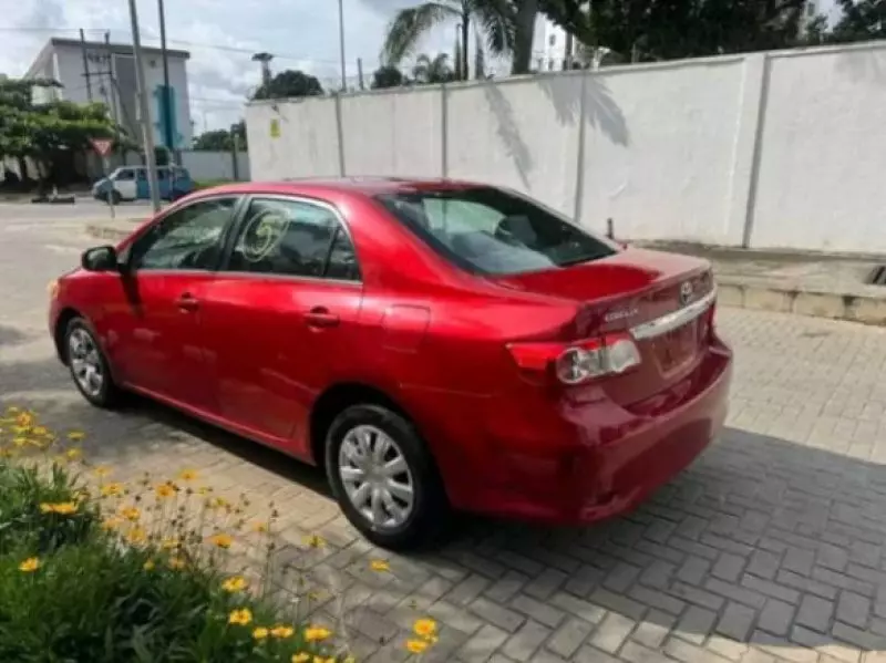 TOYOTA Corolla   - 2012