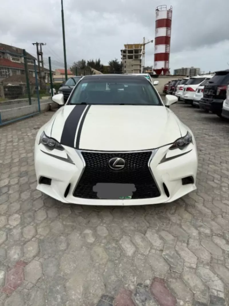 Lexus IS - 2014