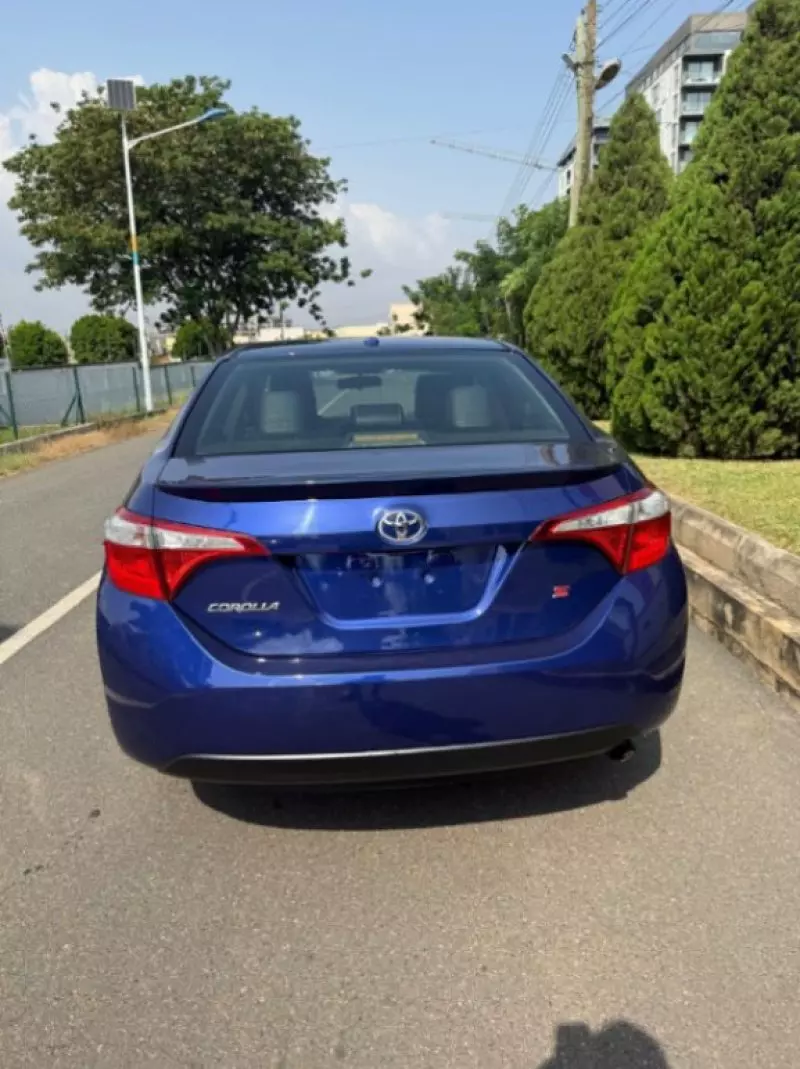 Toyota Corolla   - 2013