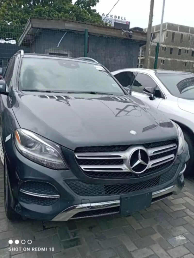 Mercedes-Benz GLE-Class   - 2016