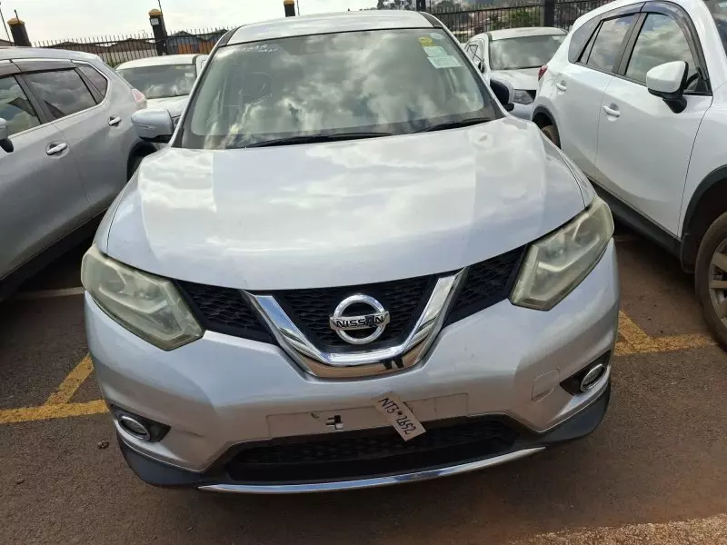 Nissan X-TRAIL   - 2014