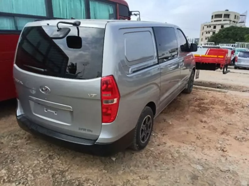 Hyundai Grand starex   - 2016