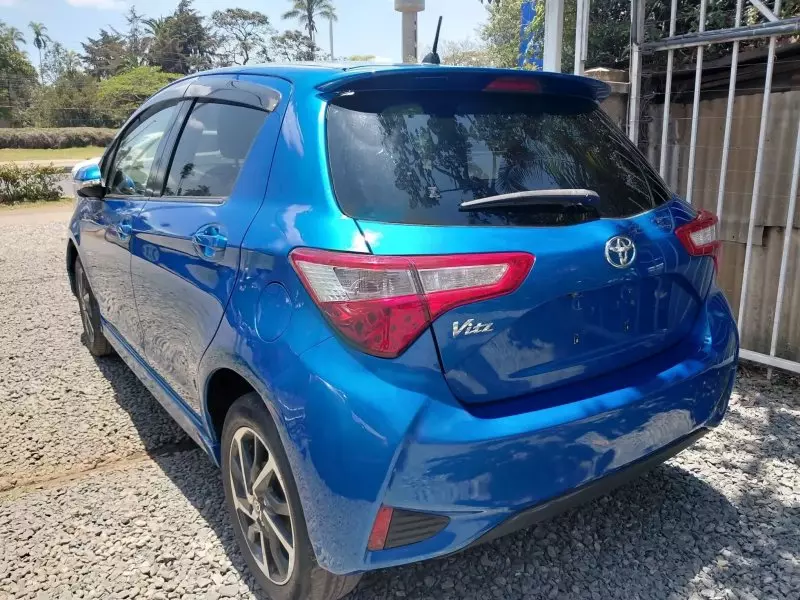 TOYOTA Vitz   - 2017