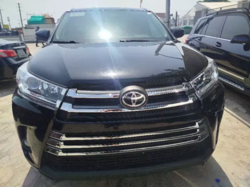 TOYOTA Highlander   - 2015