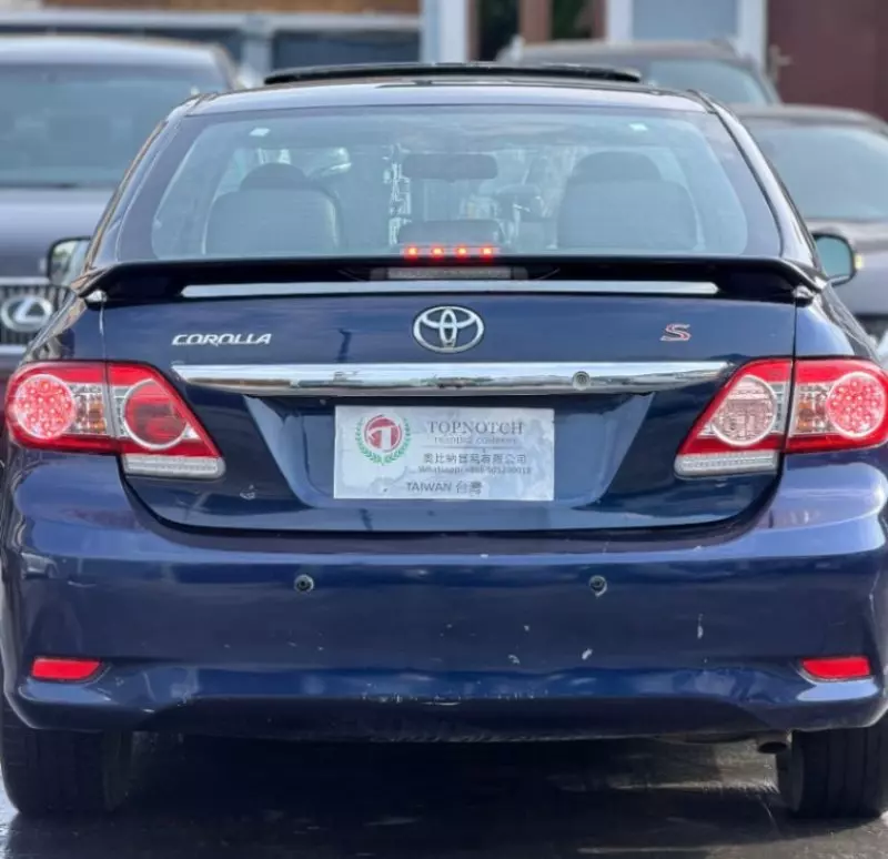 Toyota Corolla   - 2013