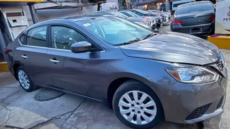 Nissan Sentra   - 2017