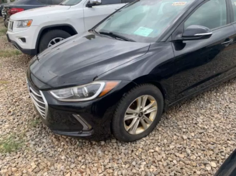 Hyundai Elantra   - 2017