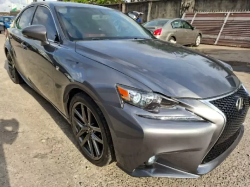 Lexus IS   - 2014