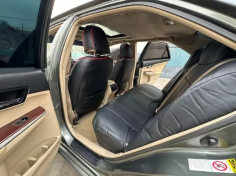 Toyota Camry   - 2013