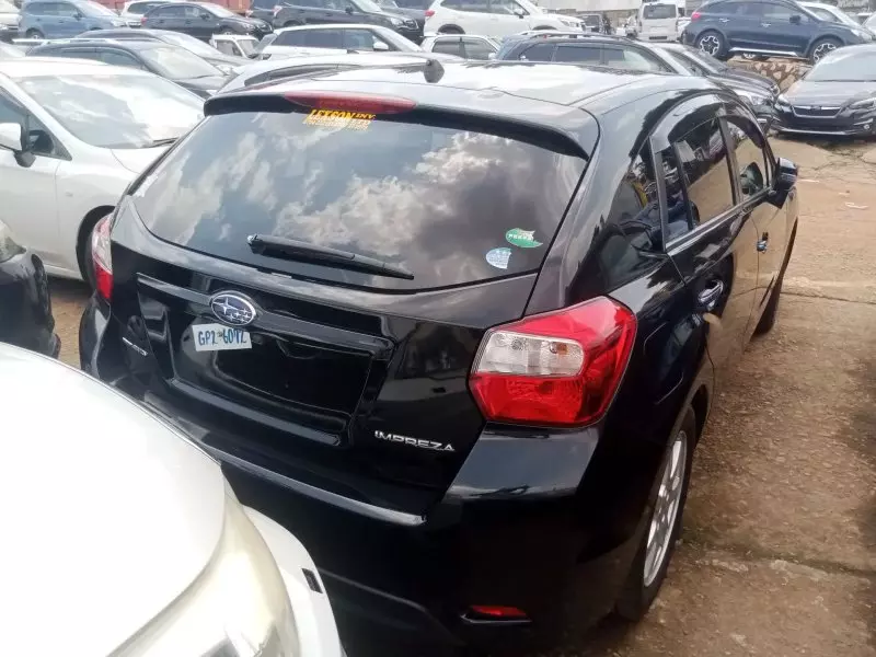 Subaru Impreza   - 2014