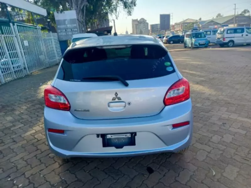 Mitsubishi Mirage   - 2017
