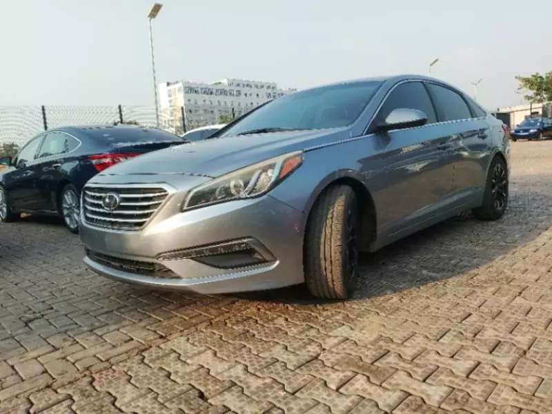 Hyundai Sonata   - 2015