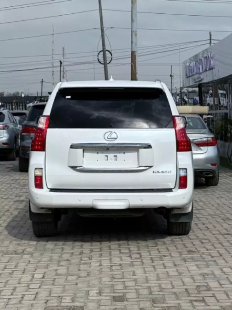 Lexus GX 460   - 2012