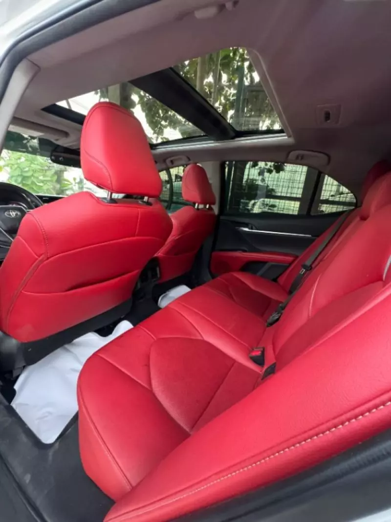 TOYOTA Camry - 2018