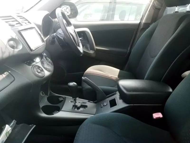 Toyota Vanguard    - 2013