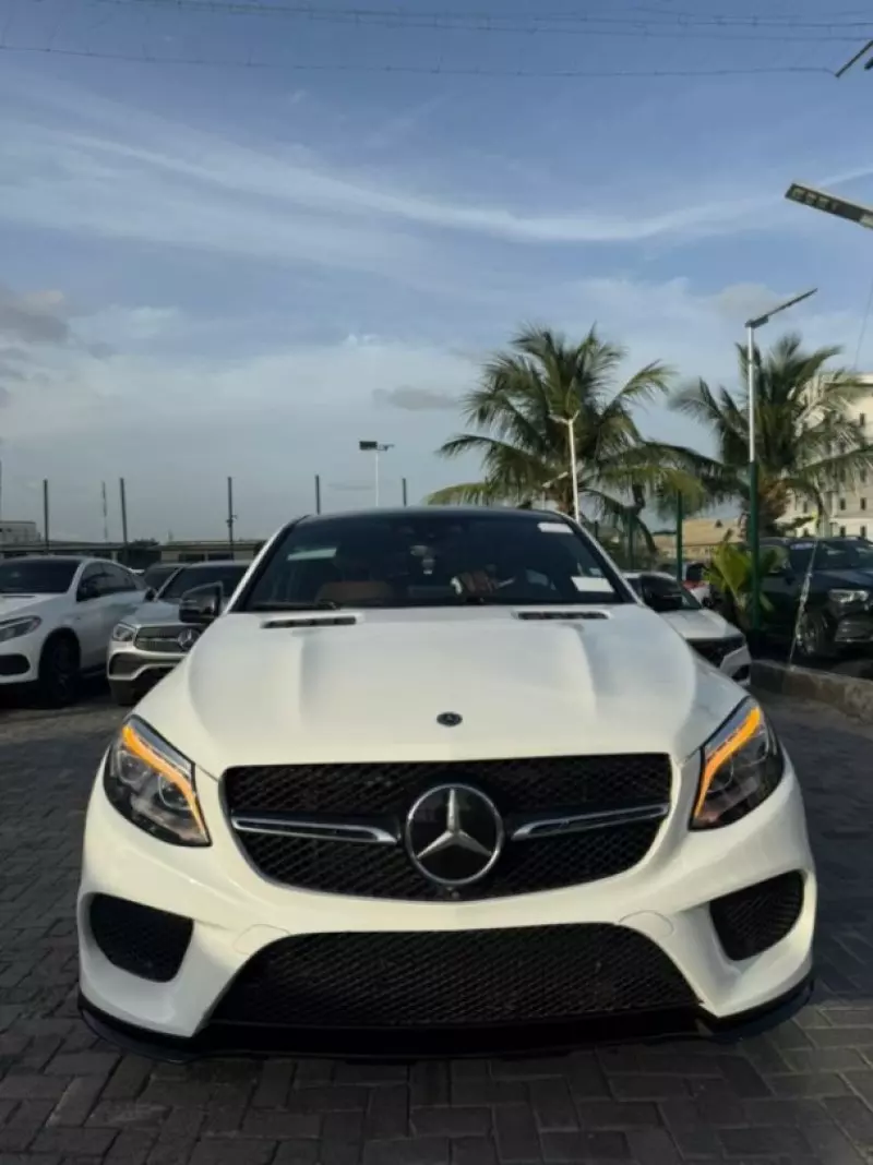 Mercedes-Benz GLE-Class   - 2018