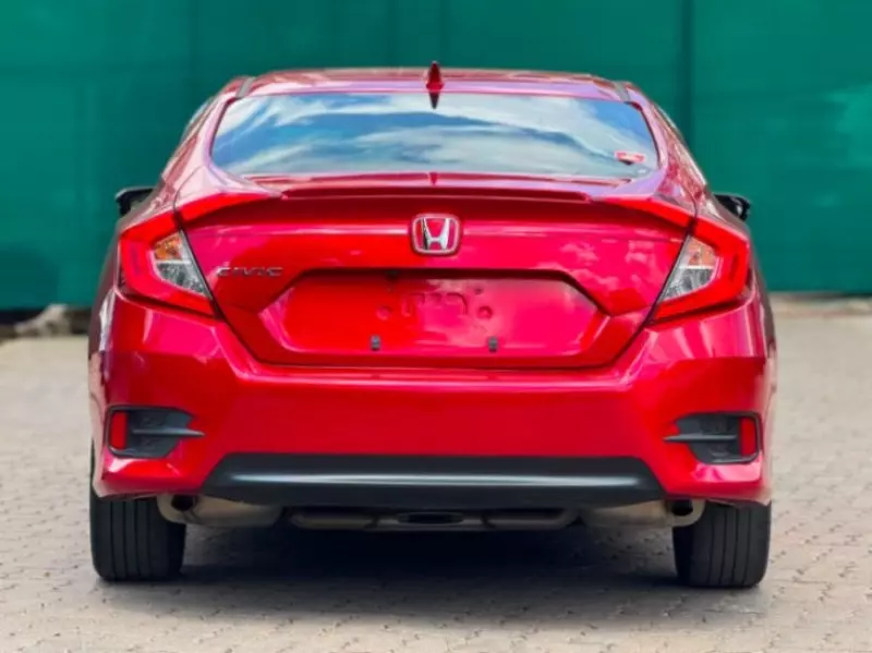 Honda Civic   - 2018