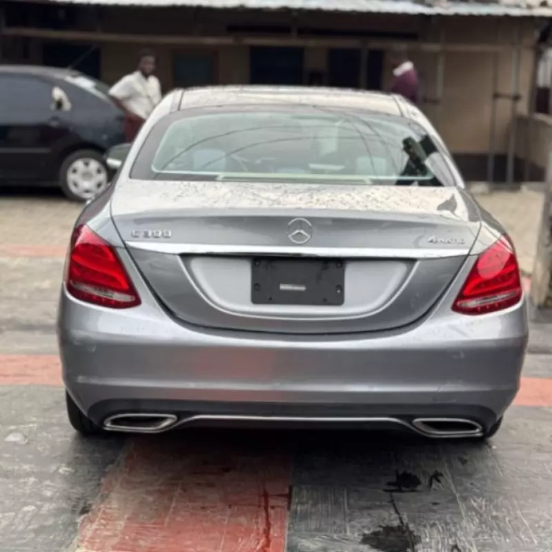 Mercedes-Benz C 300   - 2015