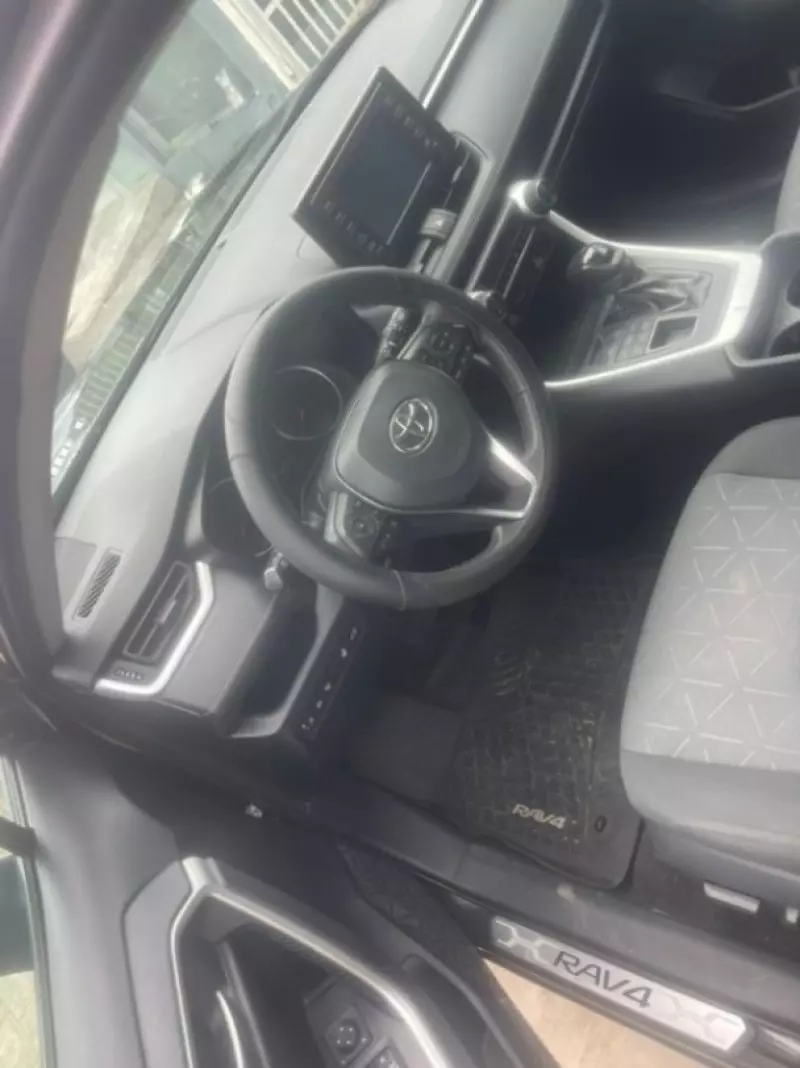 TOYOTA RAV 4   - 2019