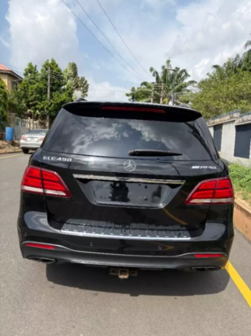 Mercedes-Benz GLE-Class   - 2016