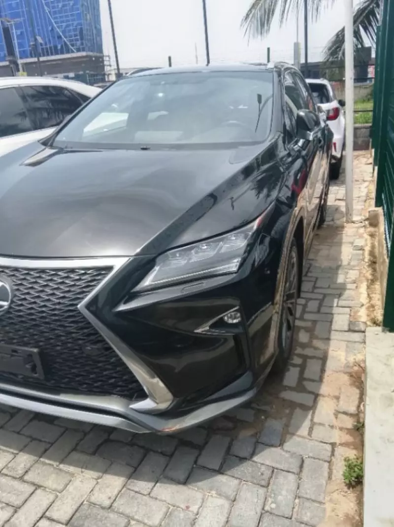Lexus RX   - 2017
