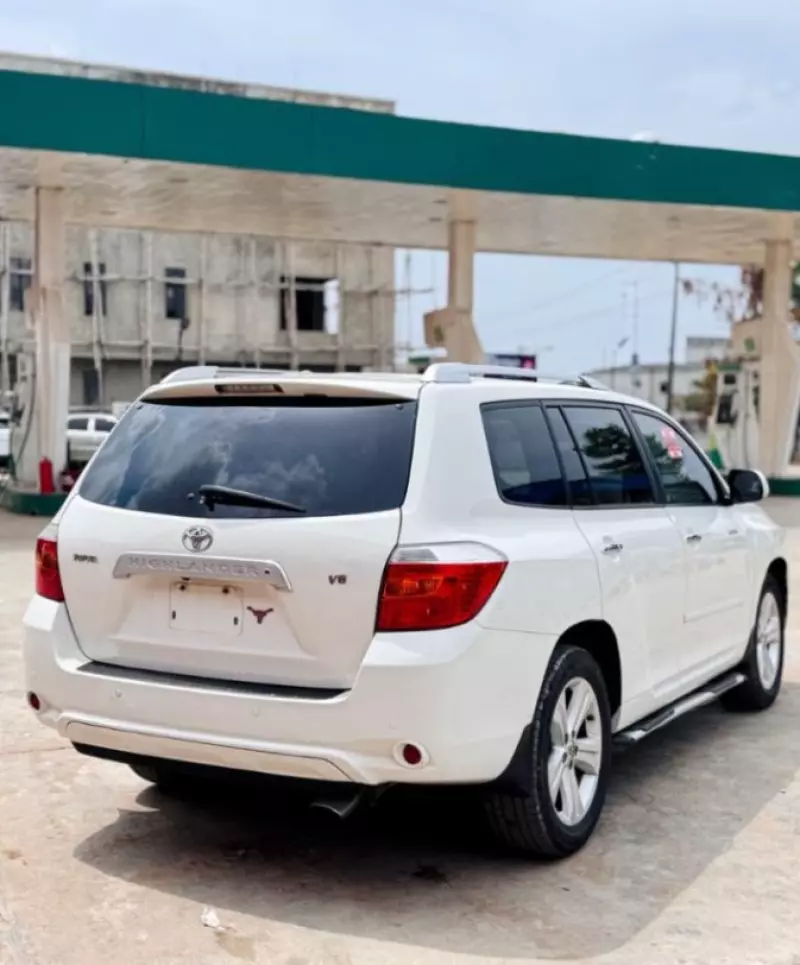 Toyota Highlander   - 2008