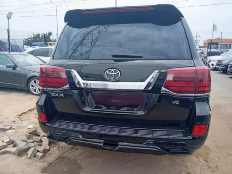 Toyota Land Cruiser   - 2010