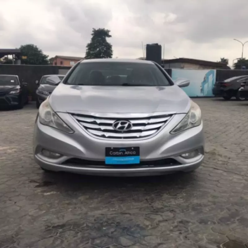 Hyundai Sonata   - 2015