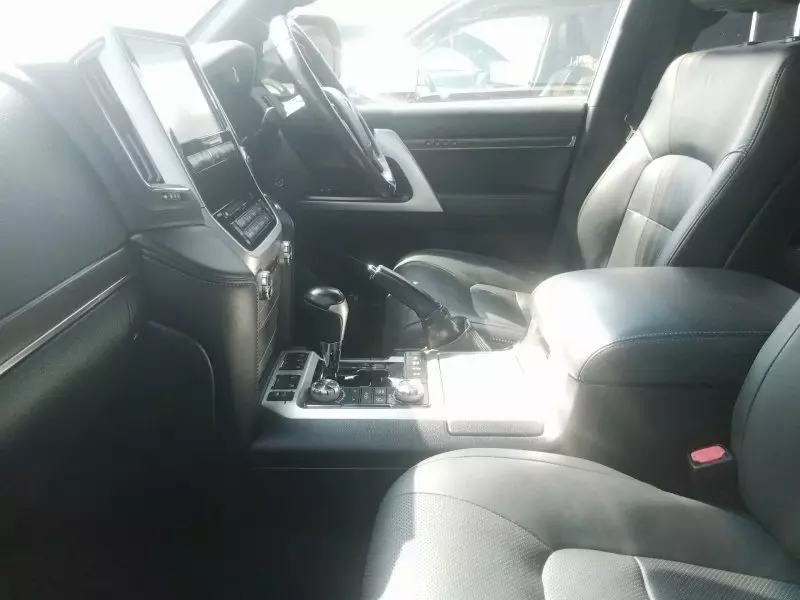 Toyota Landcruiser V8 - 2016