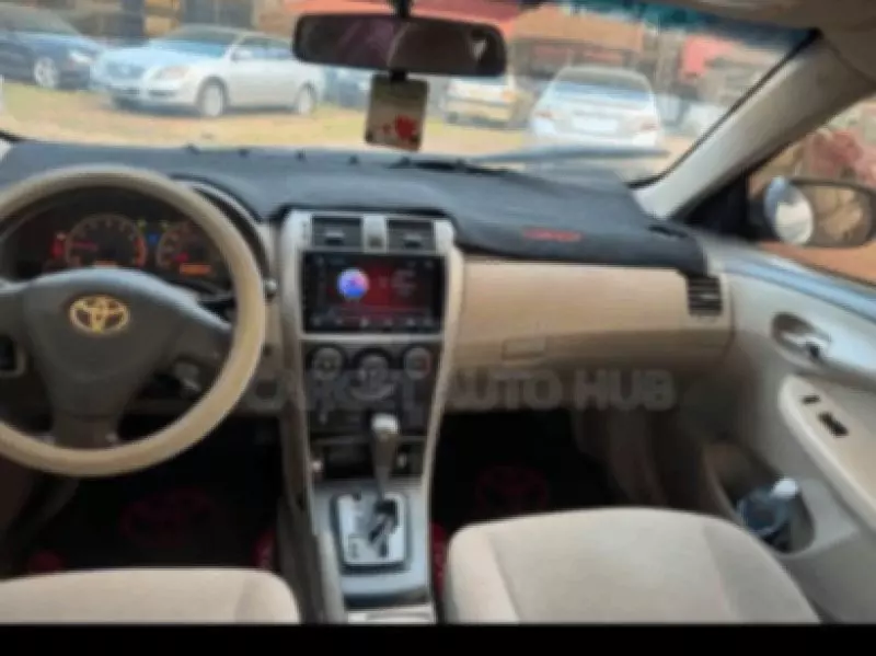 TOYOTA Corolla - 2009