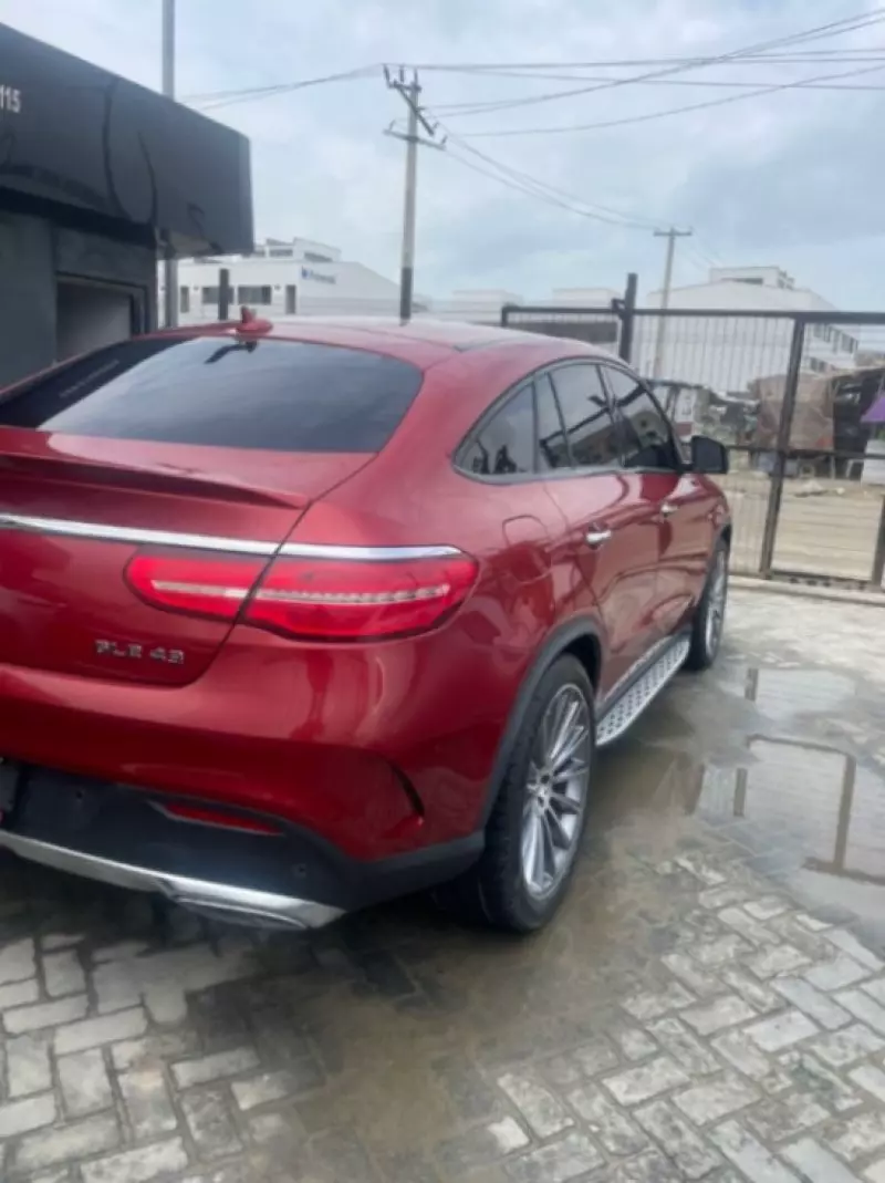 Mercedes-Benz GLE 350 - 2020