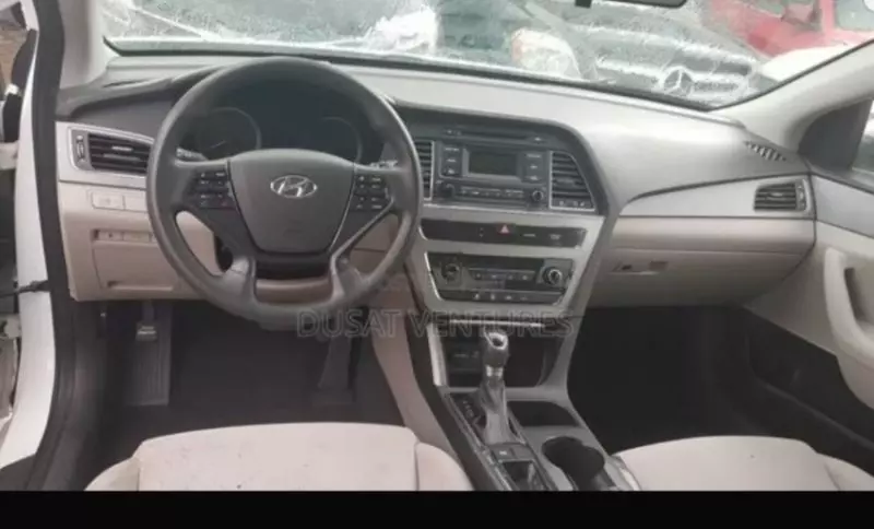 Hyundai Sonata   - 2017
