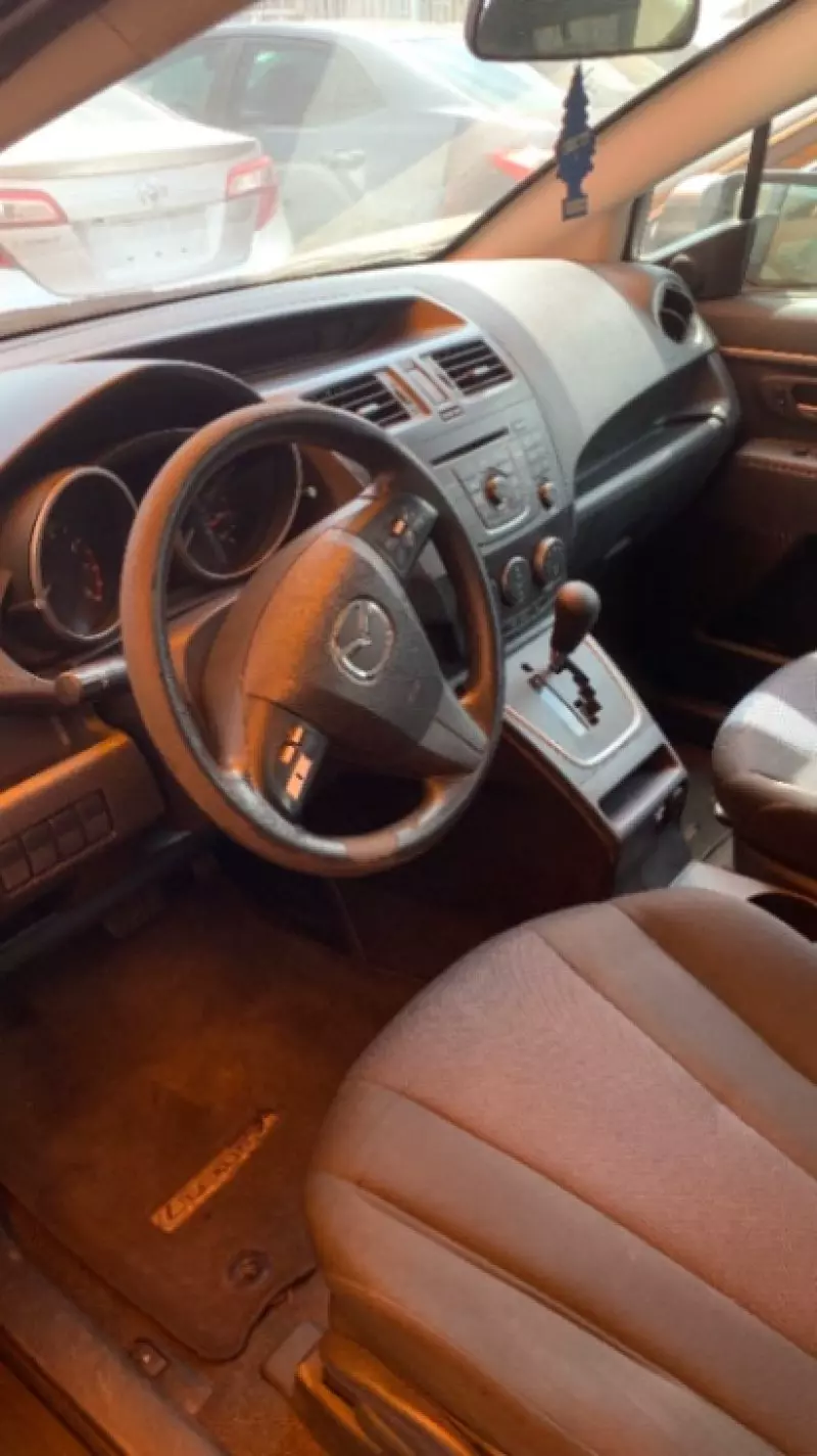 Mazda Mazda5   - 2015