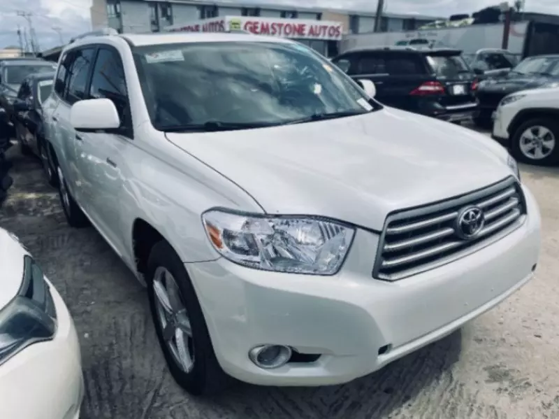 Toyota Highlander   - 2009