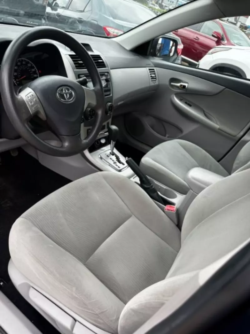 TOYOTA Corolla   - 2012