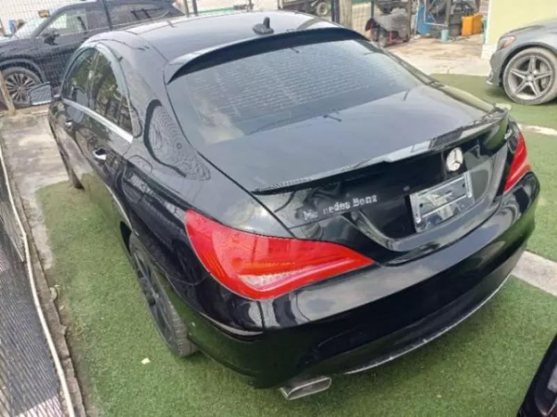 Mercedes-Benz CLA 250   - 2015