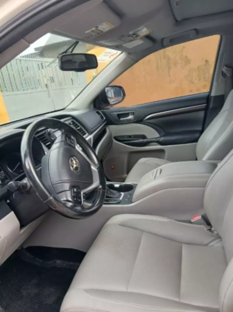 TOYOTA Highlander - 2013