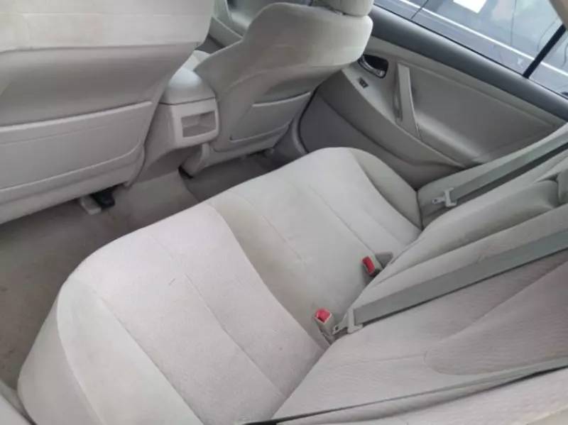 Toyota Camry   - 2011