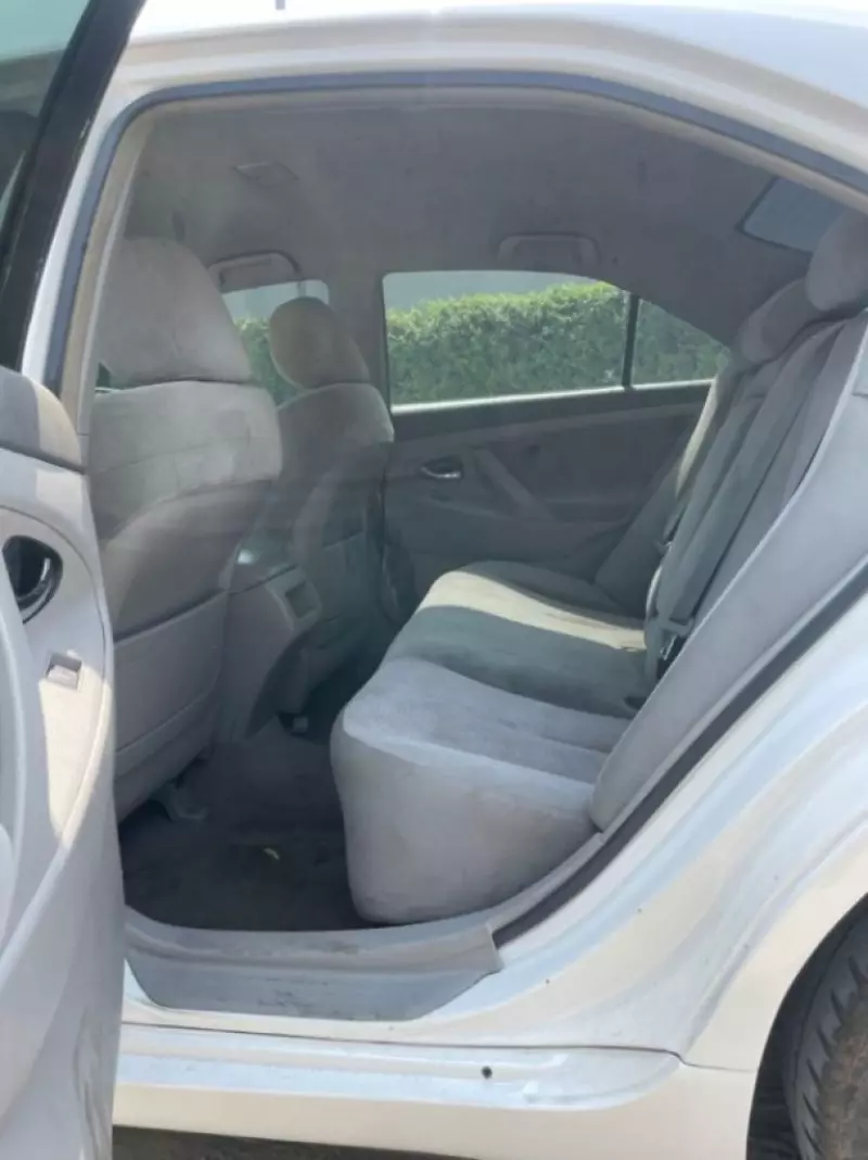 Toyota Camry   - 2010