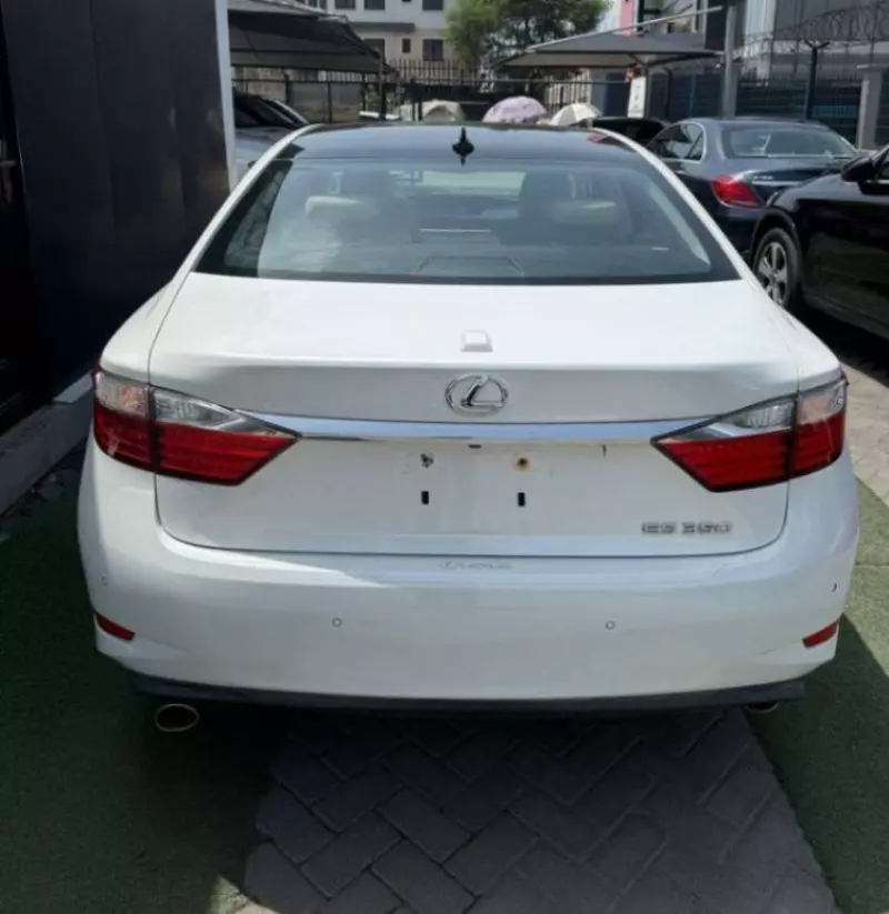 Lexus ES 350   - 2013