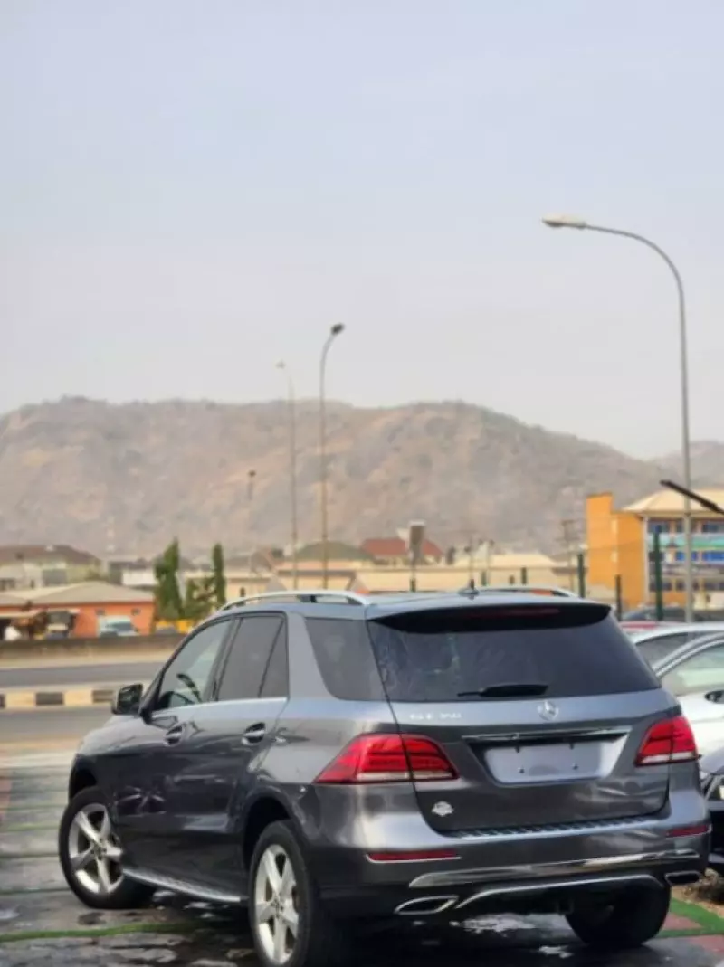Mercedes-Benz GLE 350   - 2017