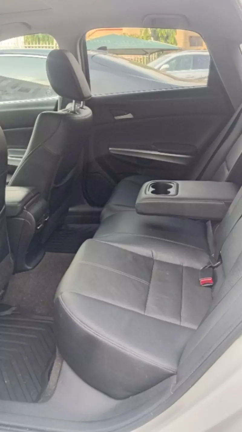 Honda Crosstour   - 2014