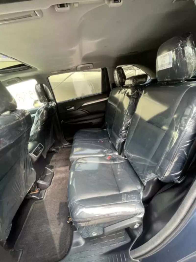 Toyota Highlander   - 2009