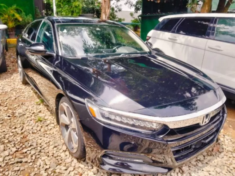Honda Accord   - 2018