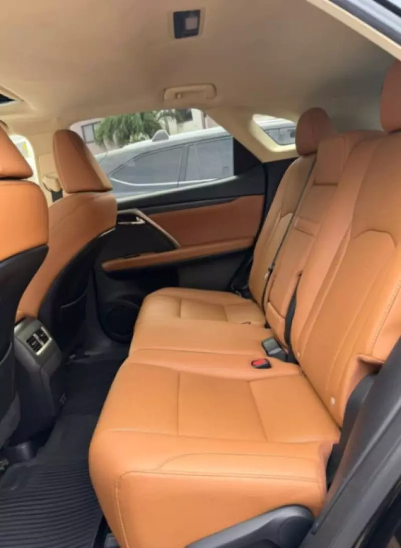 Lexus RX   - 2021