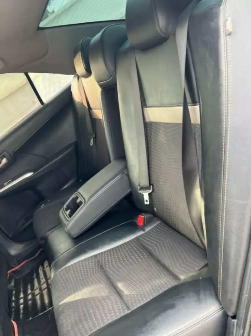 Toyota Camry   - 2012