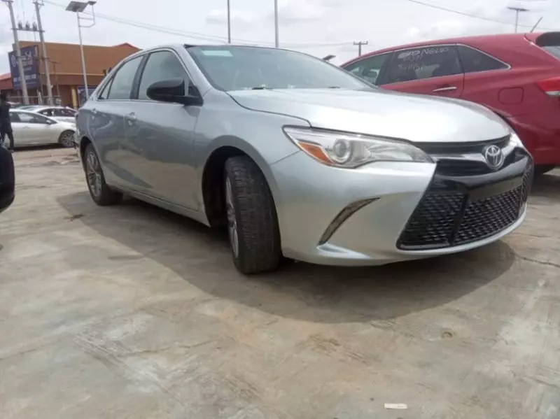 TOYOTA Camry   - 2016