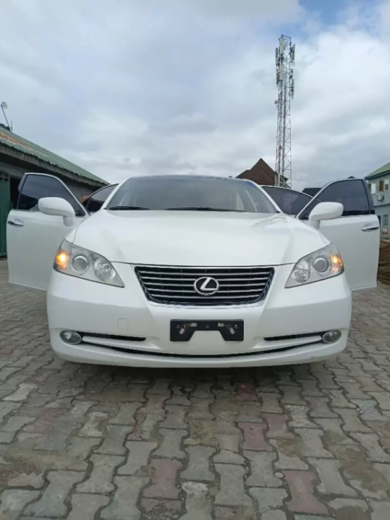 Lexus ES   - 2008